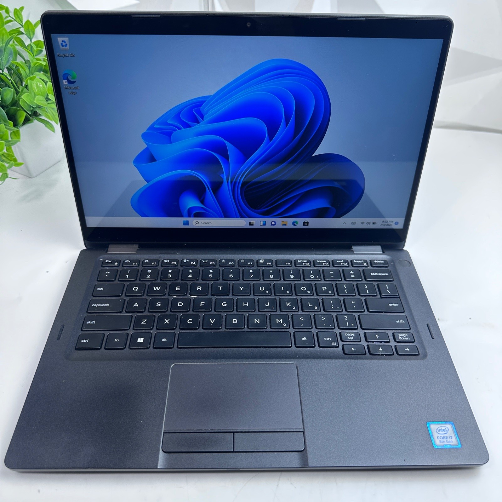 Dell Latitude 5300 2-in-1 13.3″ FHD Laptop, i7-8665U, 16GB RAM, 512GB SSD