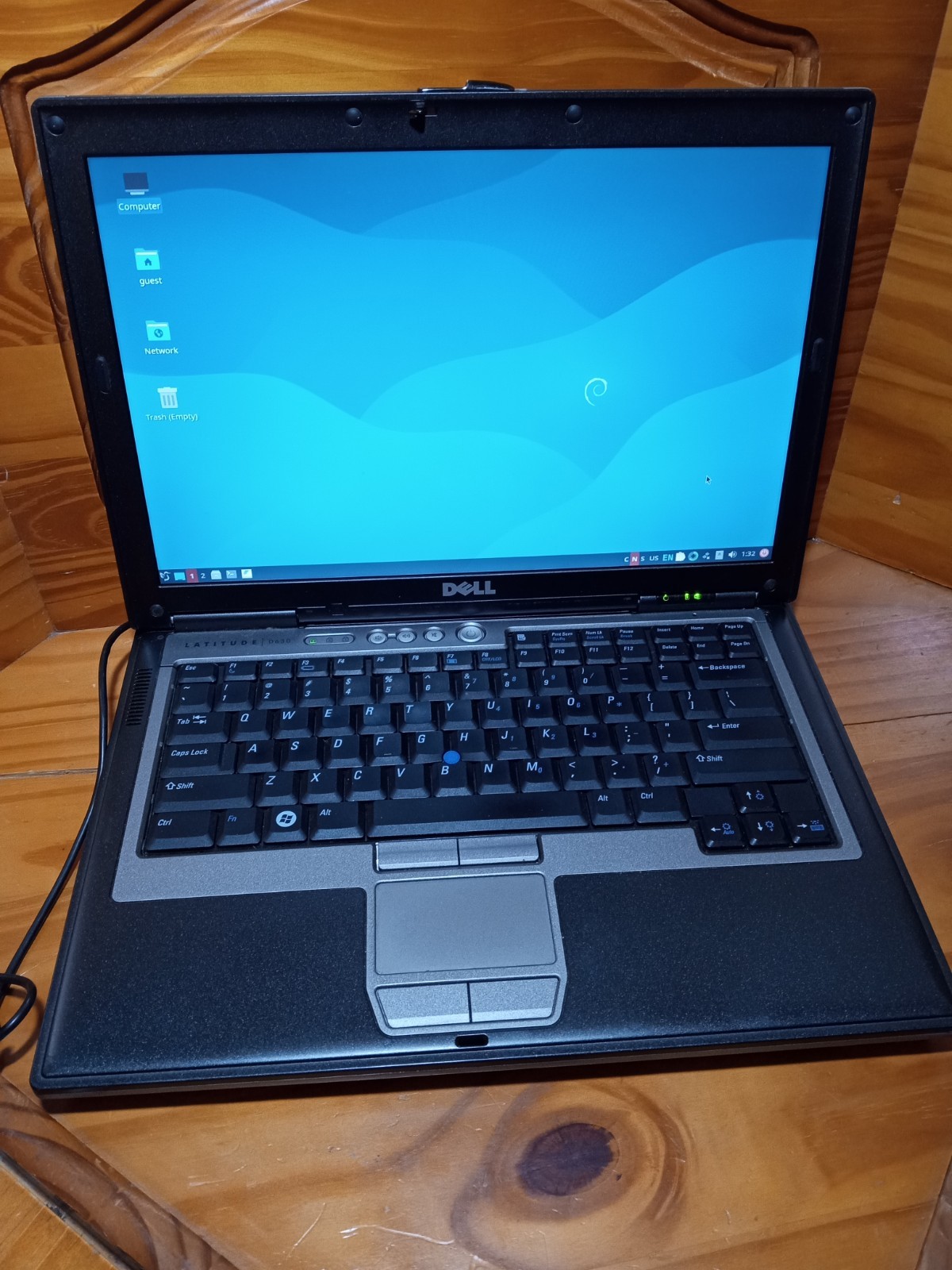 Dell Latitude D630 14in. (250GB HDD – 2GB RAM) Linux Debian 13 – Holds Charge!