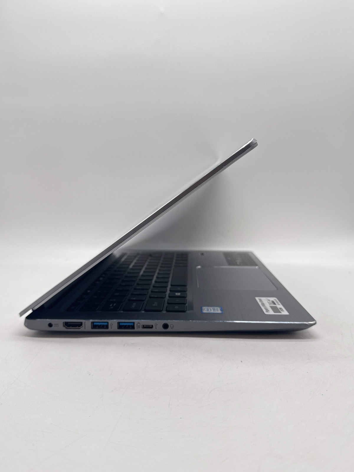 Acer Swift 3 SF314-54 14″ Core i5-8250U 8GB 256GB SSD No Power / bad battery