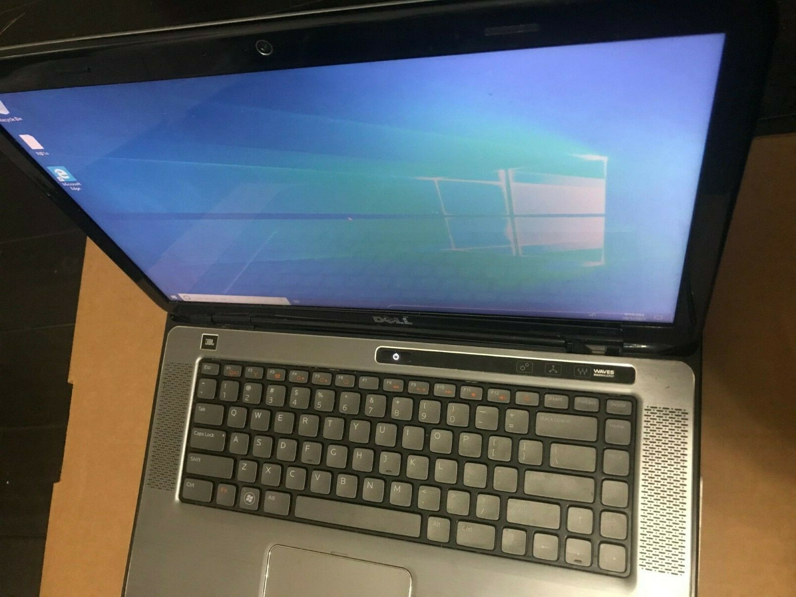 Dell XPS 15 L502X Intel i7-2630QM 16GB Ram 750GB HDD NVIDIA GeForce GT 540M 2GB