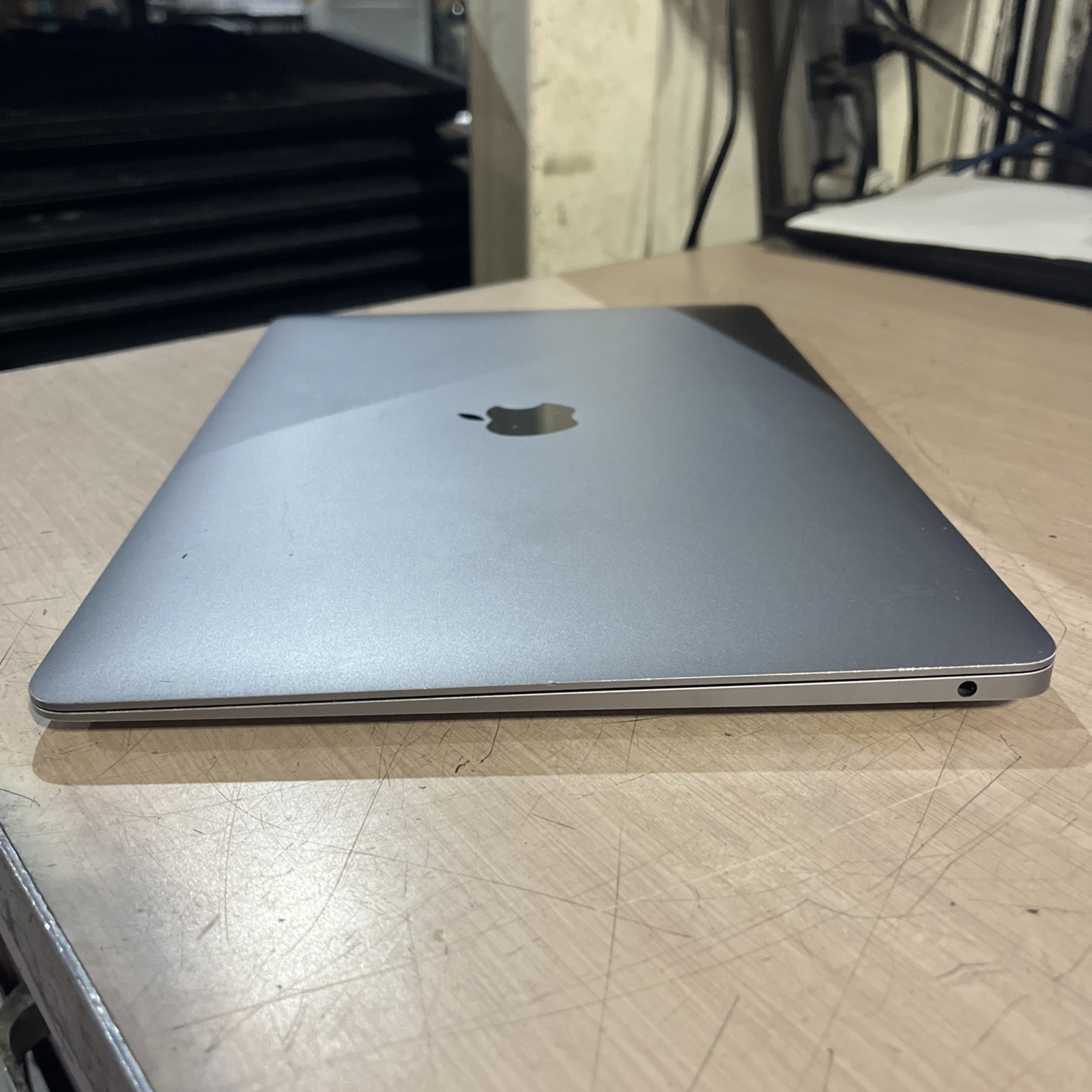 APPLE MACBOOK AIR 13″ SCISSOR, 2020 CORE I3-1000NG4 1.1GHZ 8GB RAM 256SSD :