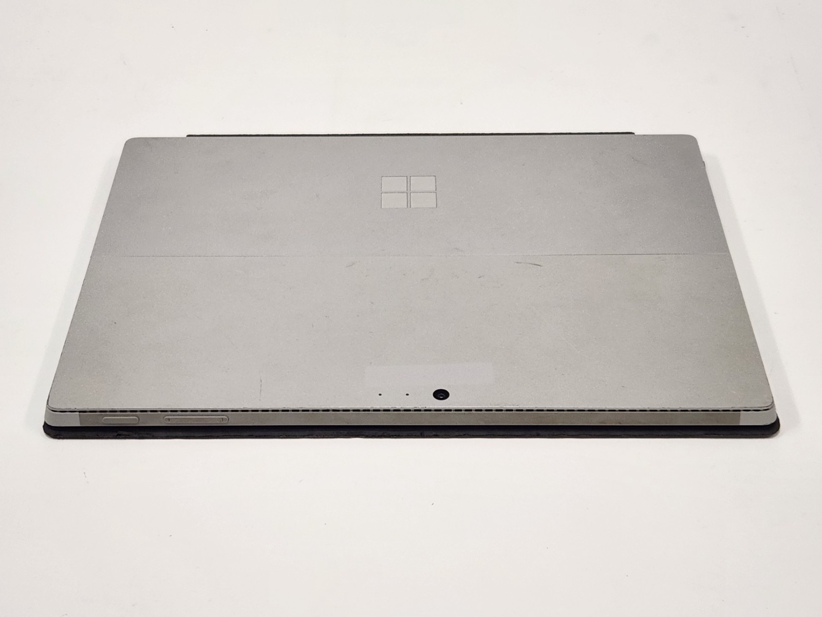 Microsoft Surface Pro 4 1724 12.3″ i5-6300U 4GB 128GB Win 10 w/ Keyboard 174 cyc