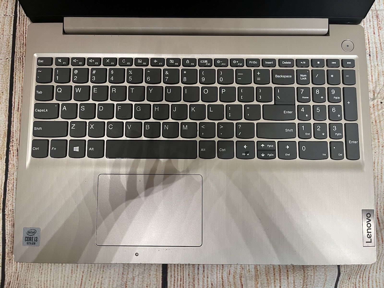 Lenovo IdeaPad 3 I5IIL05 15.6″ i3-1005G1 1.2GHz 8GB RAM 128GB SSD NO OS/AC