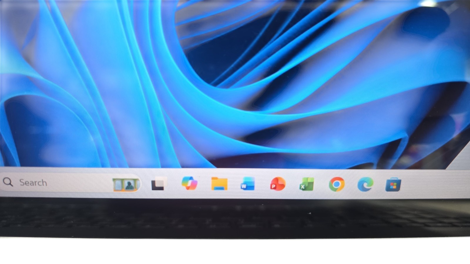 Lenovo IdeaPad 5 2-in-1 16″ Touchscreen Amd Ryzen 7 16GB Mini M.2 1TB