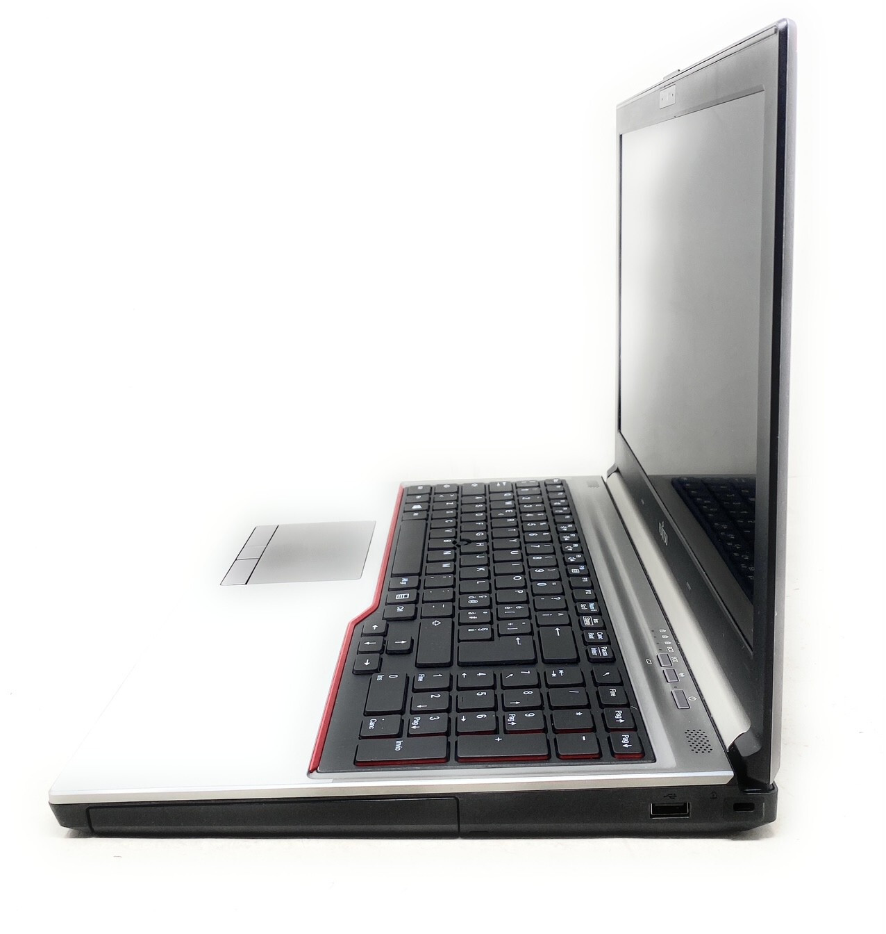 FUJITSU CELSIUS H760 15.6″ REFURBISHED CPU I5-6440HQ 2.60GHZ RAM16GB SSD512GB