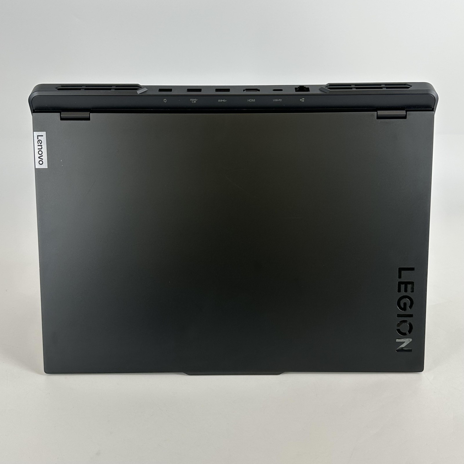 Lenovo Legion Pro 5i Gen 8 16 240Hz QHD+ 2.1GHz i7-13700HX 32GB 1TB SSD RTX 4070