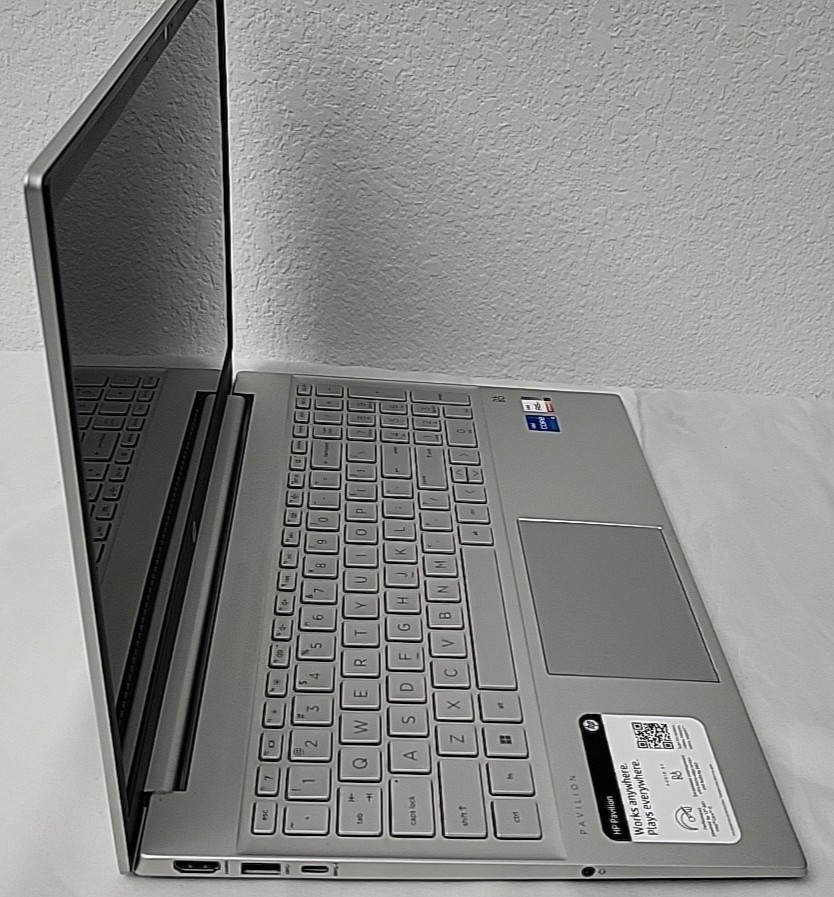 HP Pavilion 15-eg2015od,15.6″ FHD,Intel Core i5,8GB,256GB SSD,WiFi 6,Windows 1 1