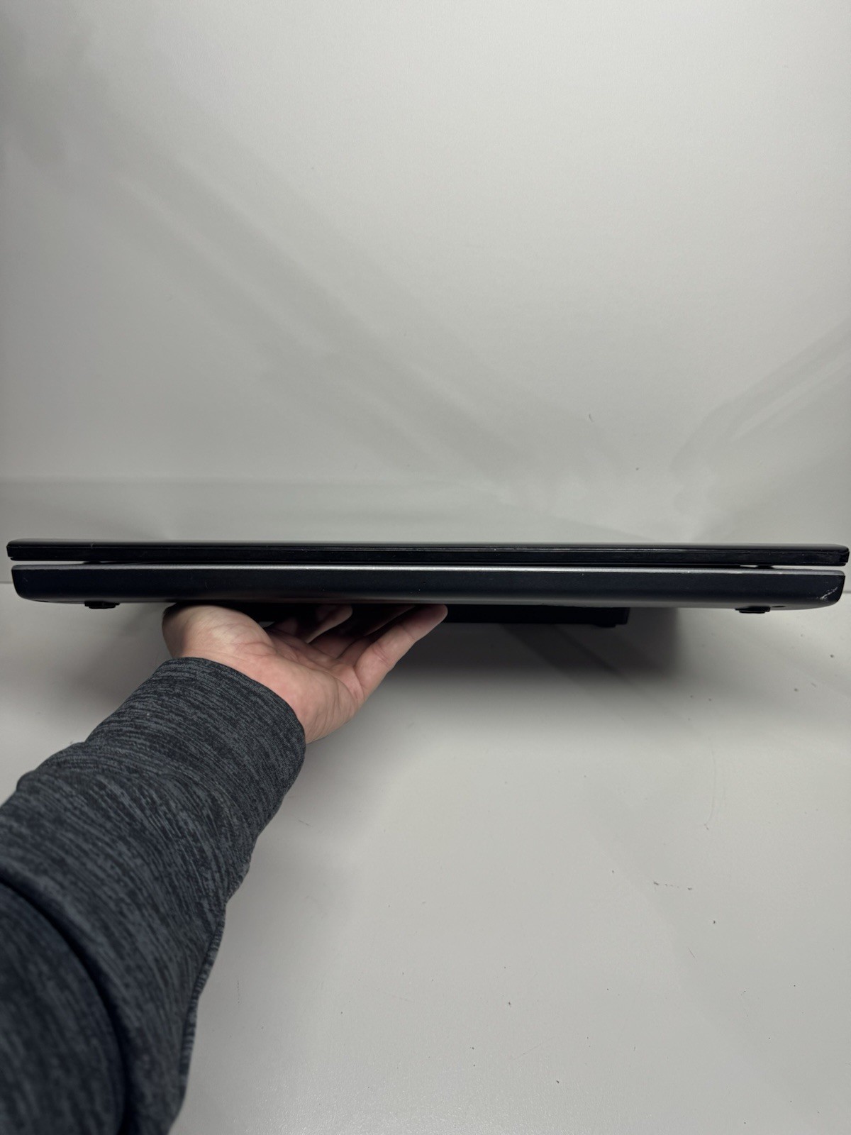 Dell Studio 1555 Laptop PP39L Vista Business OEM Untested Parts or Repair Only