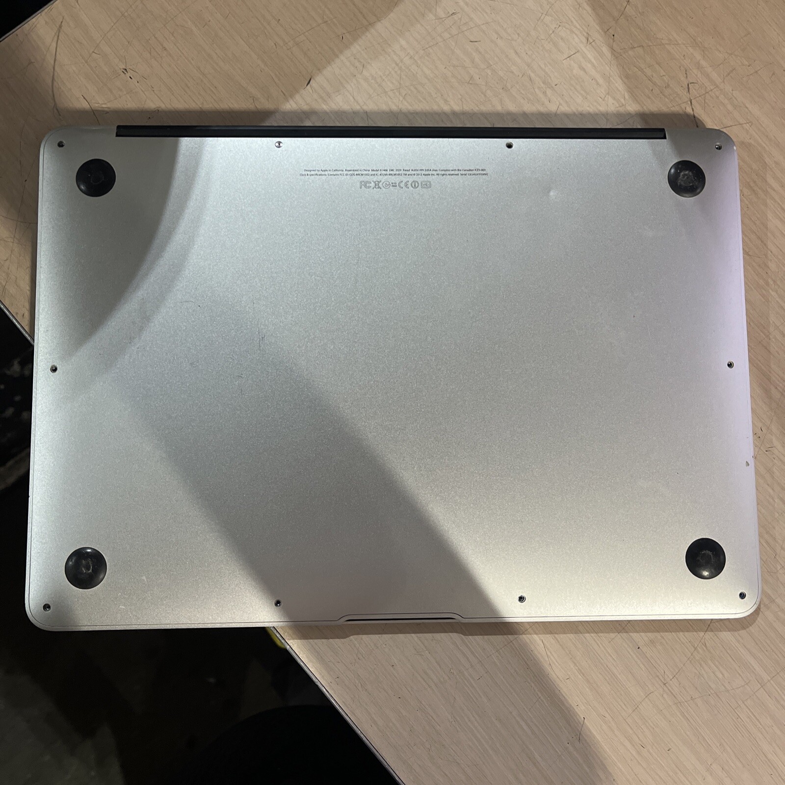 APPLE MACBOOK AIR 13″ MID-2012 CORE I5-3427U 1.8GHZ NO HD .