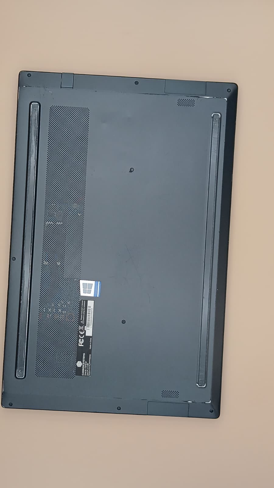 Carbon Systems Iridium 15 i7-10510U 16GB RAM 512GB SSD 15.6″ FHD Windows 11