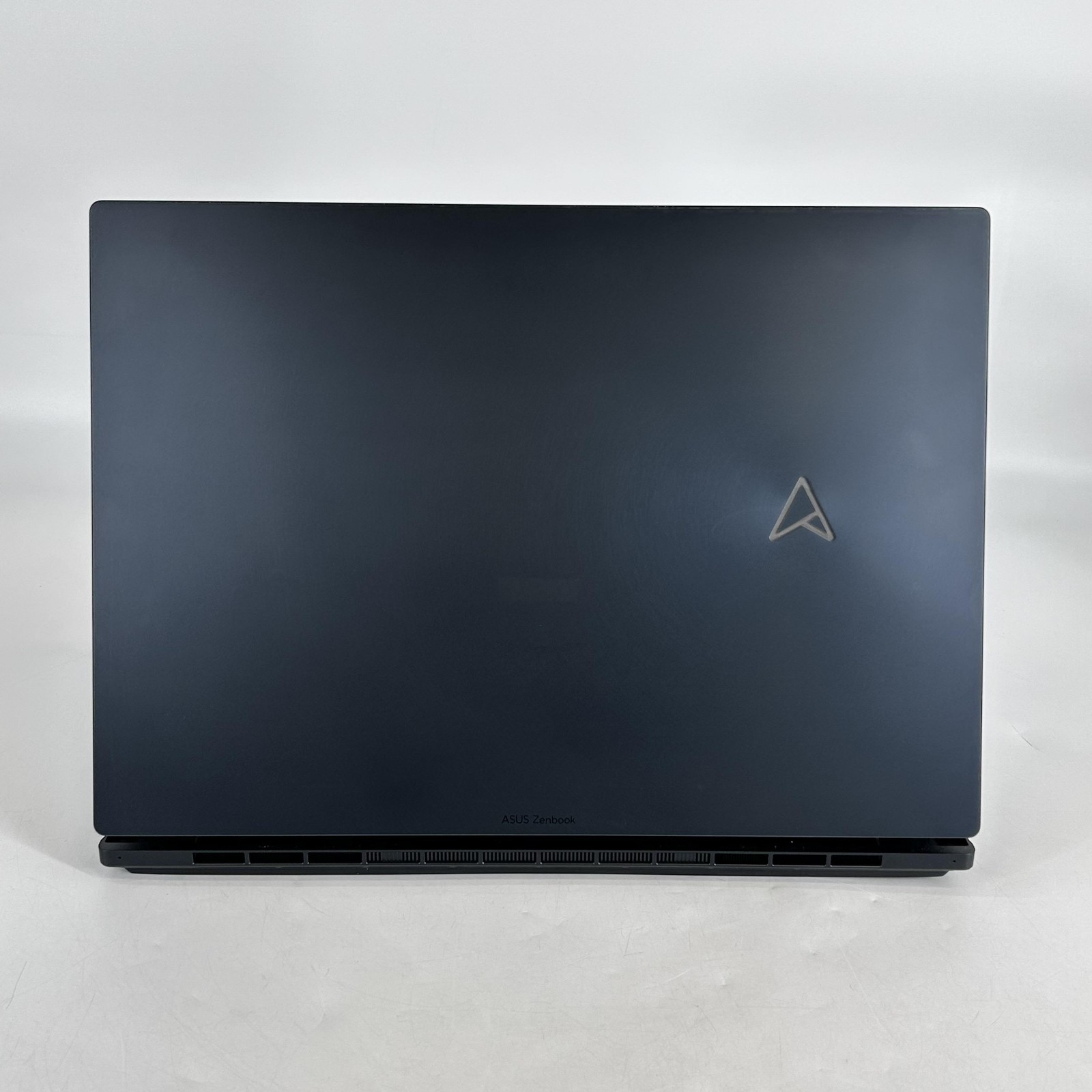 Asus Zenbook Pro 16X UHD+ TOUCH 2.6GHz i9-13900H 32GB 1TB SSD RTX 4070 Excellent