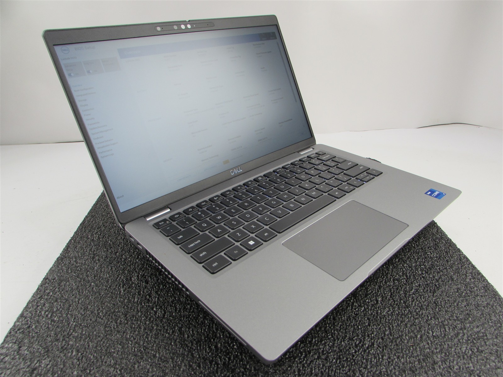 DELL LATITUDE 5430 1920X1080 FHD CORE I7-1265U 512GB SSD 16GB RAM NO O.S