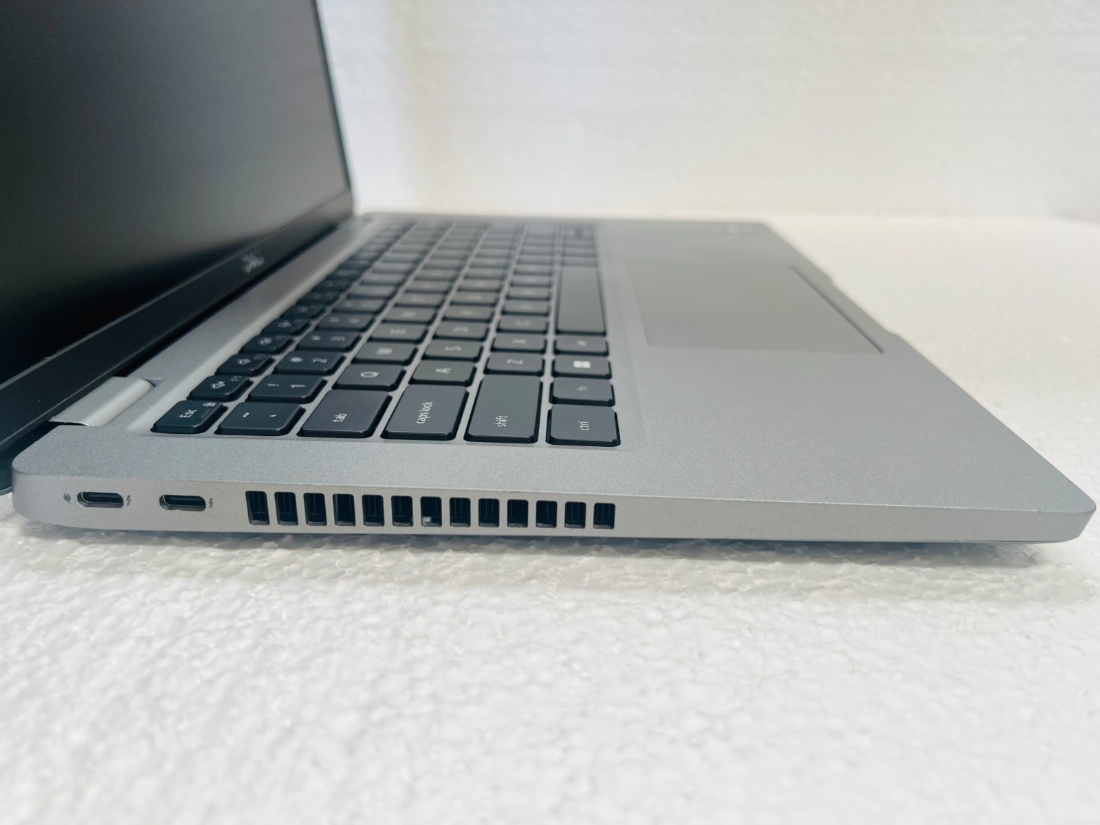 Dell Latitude 5430 Laptop Computer Intel i5 12th 16GB RAM 256NVMe SSD Windows 11