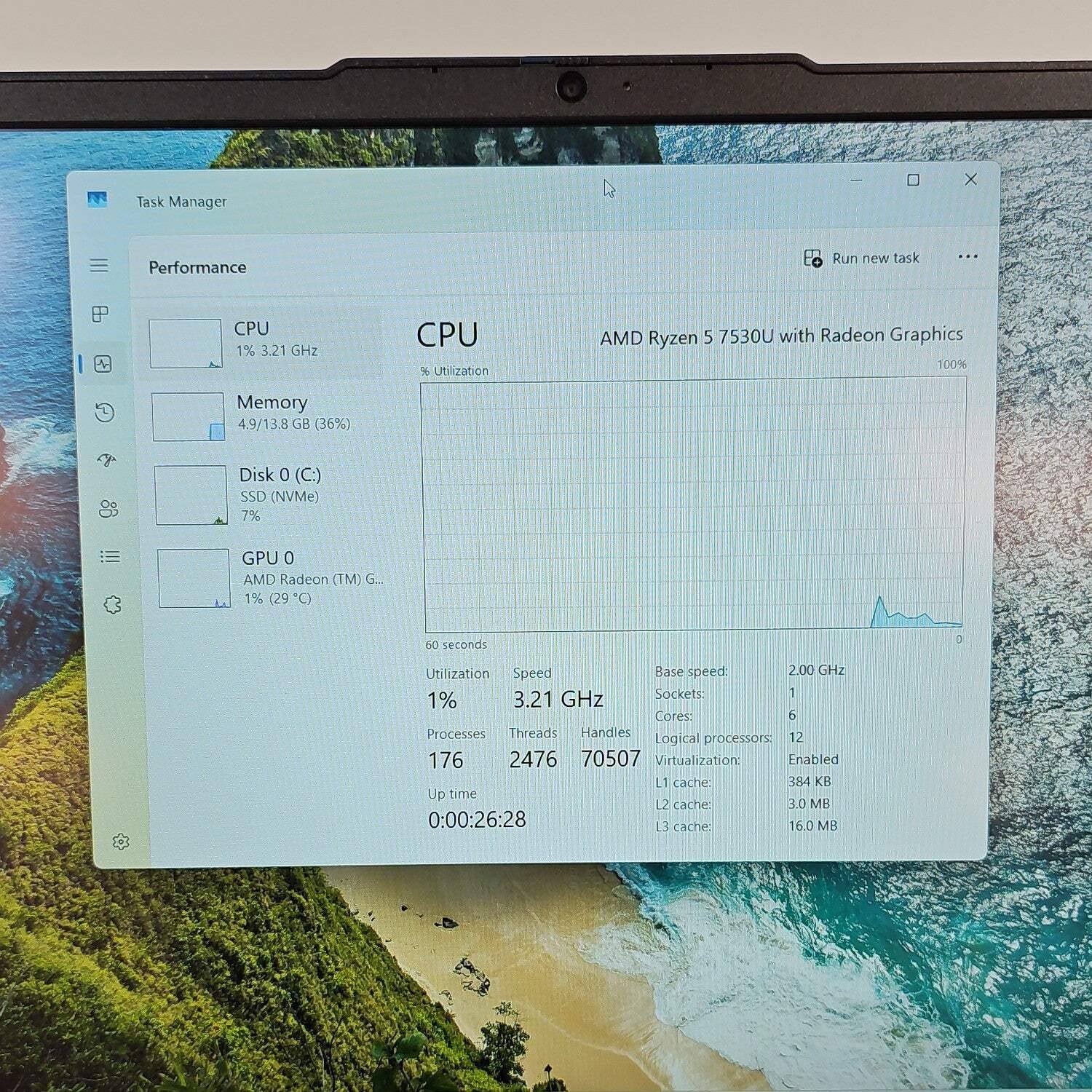 Lenovo IdeaPad Slim 3 82xm 15.3 Ryzen 5 7530U 2.0GHz 16GB RAM 512GB SSD