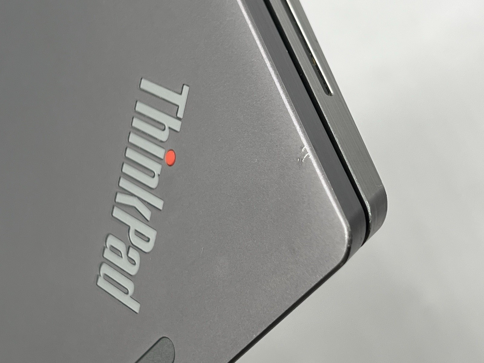 Lenovo ThinkPad T14s Gen 2i, i5-1135G7, @ 2.40GHz, 8GB RAM-No HDD/OS/Charger