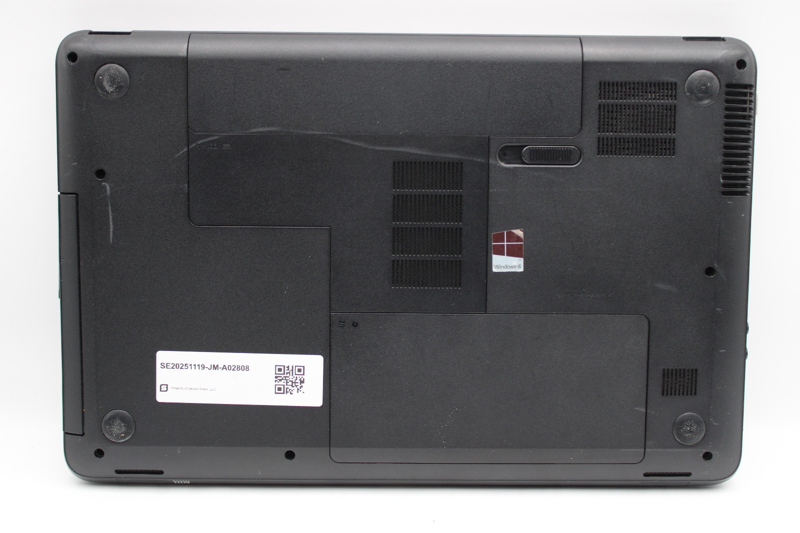 HP 2000-2d24DX _ Pentium 2030M @ 2.5 _ 4GB RAM _ No SSD / OS *READ