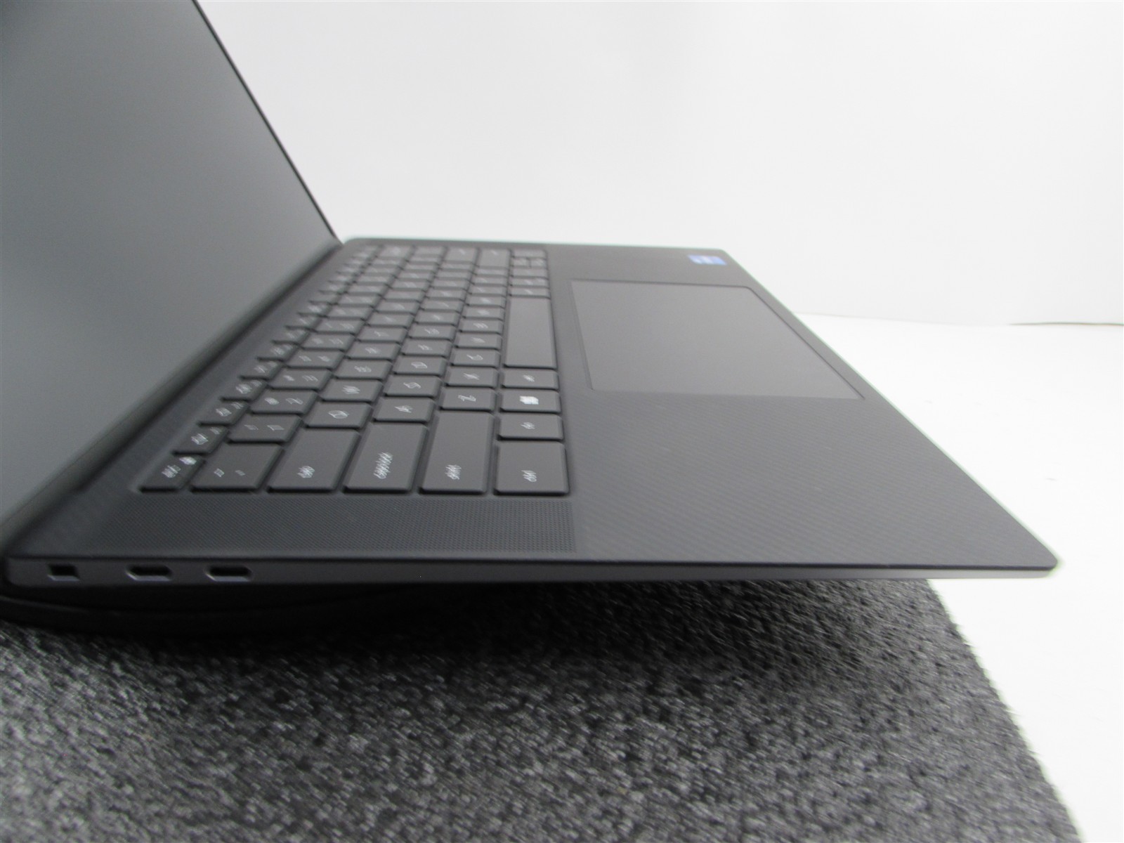 DELL PRECISION 5570 I7-12800H 1TB 32GB RAM NVIDIA RTX A1000 WIN 11 PRO NO BATT