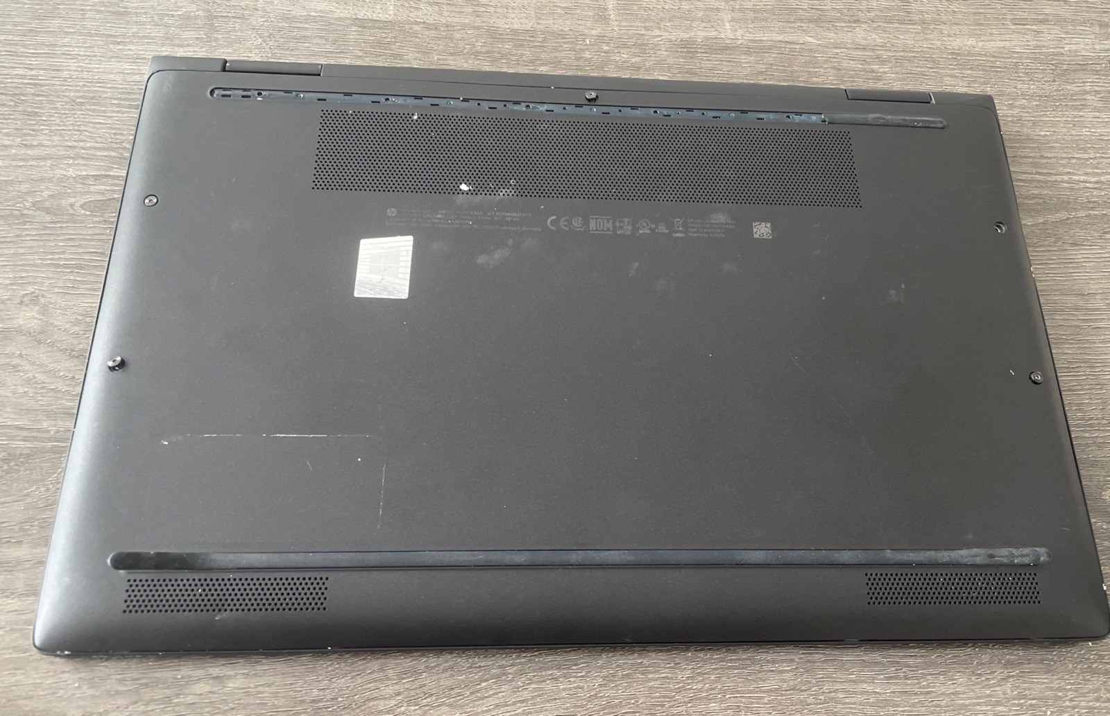 HP Elite Dragonfly Max 13.3″ Touch Core i7-1185G7 16GB RAM No SSD FOR PARTS