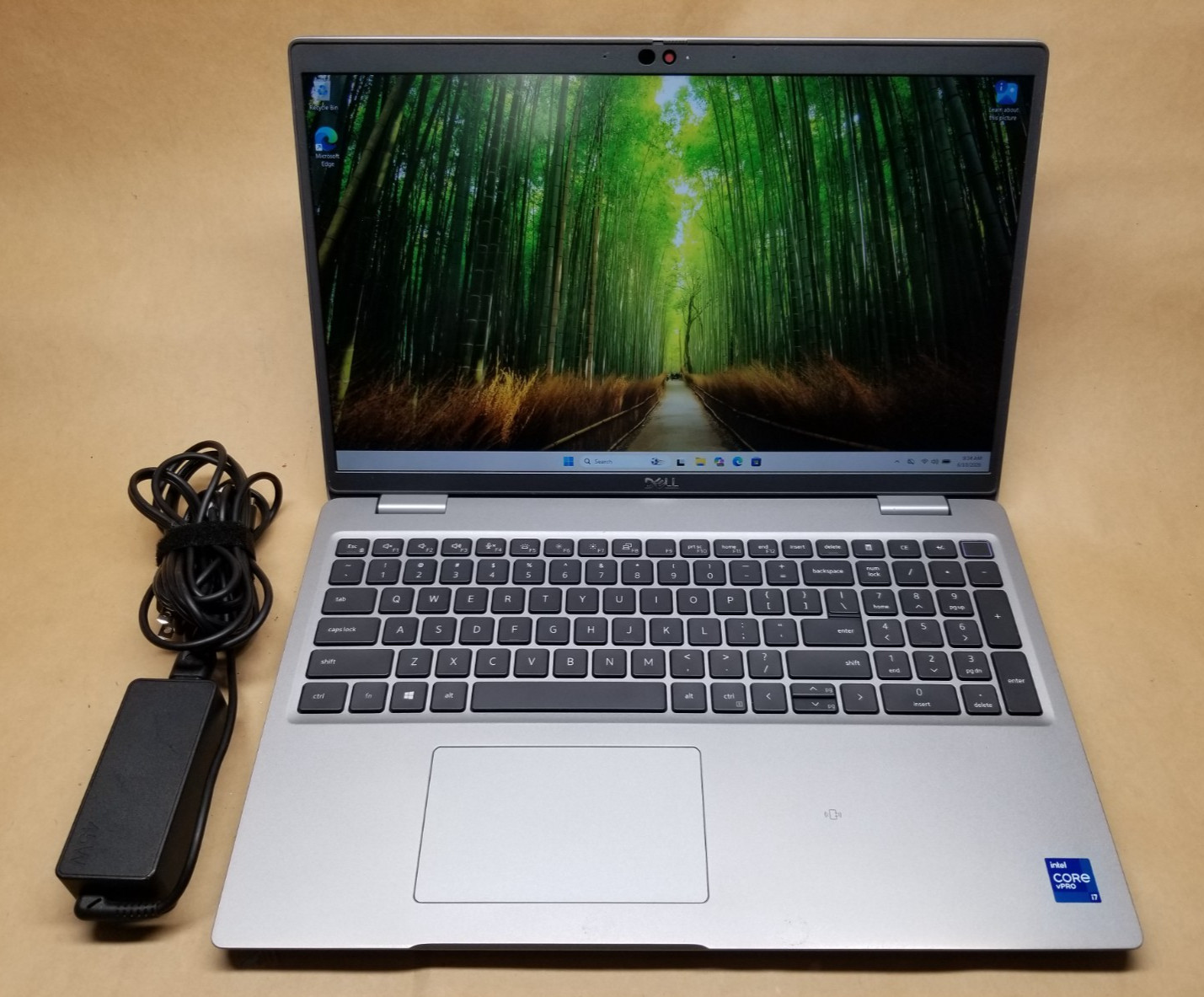 Dell Latitude 5520 15.6 FHD i7-1185G7 3.00GHz, 24GB RAM, 512GB NVMe, LTE, WIN 11