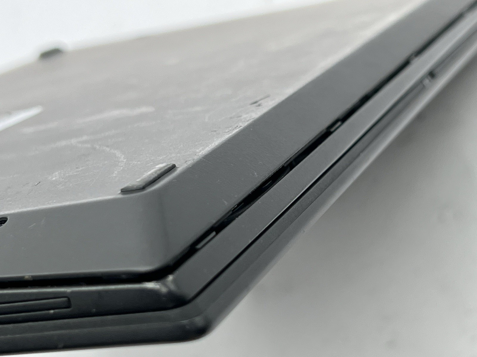 Lenovo ThinkPad T490s, i5-8365U CPU @ 1.60GHz, 16GB RAM-No HDD/OS/Charger
