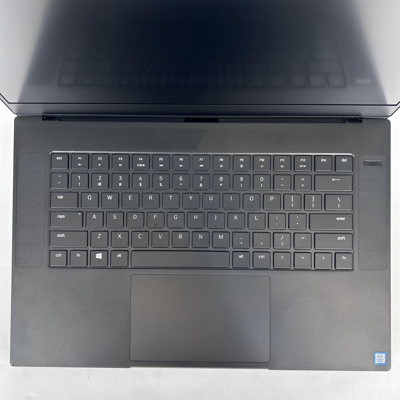 Razer Blade 15 Advanced 240Hz FHD i7-9750H 2.60GHz 16GB 2TB SSD RTX 2080 Max-Q