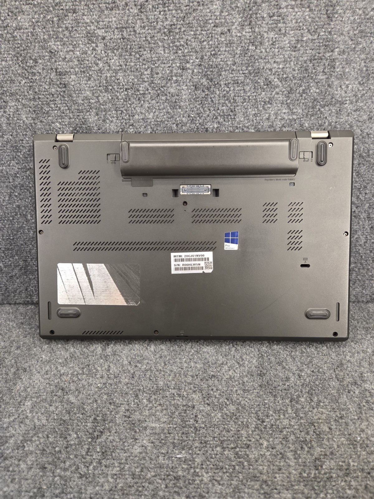 Lenovo ThinkPad T550 NO SSD/HD/RAM/PS FOR parts Or Repair Only