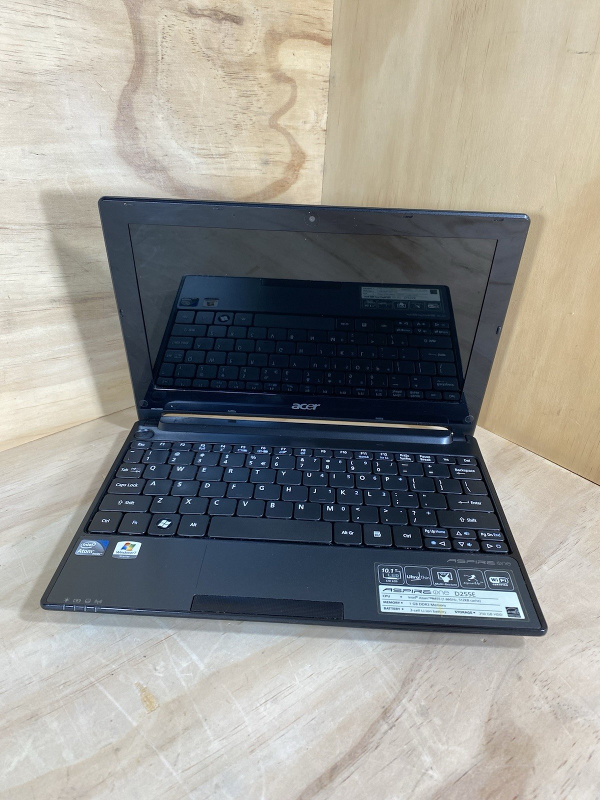 ACER Aspire One – D255E – 500GB HDD – 1GB RAM – SD – Win 7 Starter/bad batt