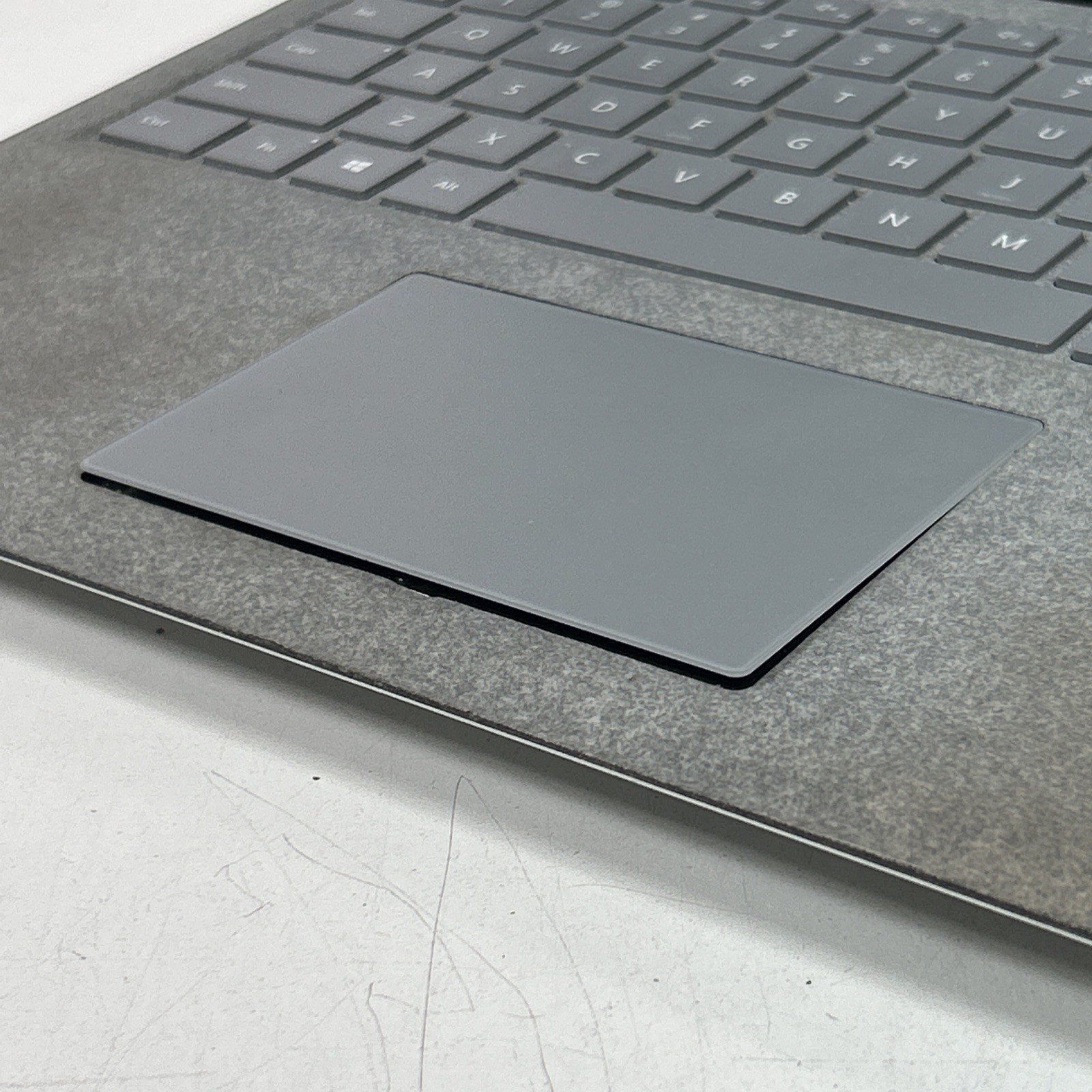 Microsoft Surface Laptop 1769 13.3” Touch i7-7660U 8GB RAM 500GB SSD W11P *Read