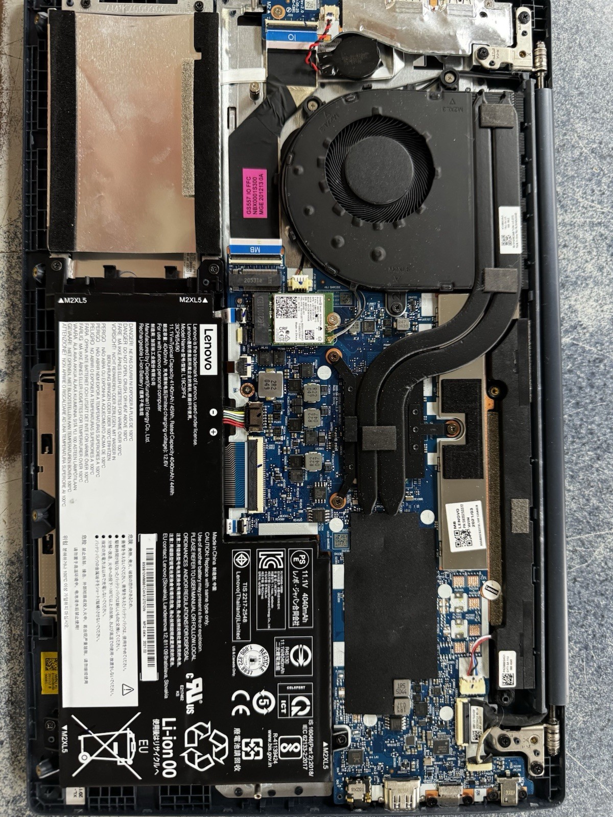 Lenovo IdeaPad 5 15ITL05 – Touch FHD – i7-1165G7 – No SSD/No OS – READ
