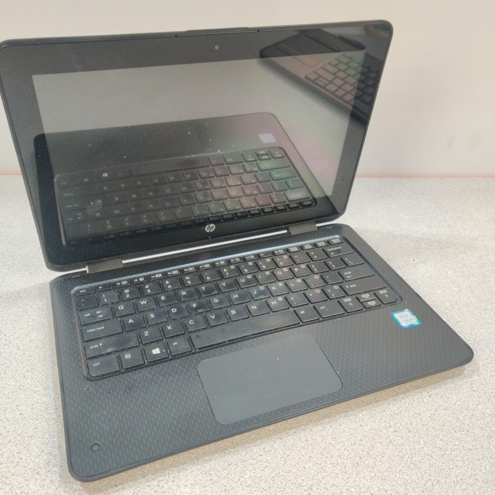 HP ProBook x360 11 G2 EE m3-7Y30 8GB RAM NO SSD/OS/AC ADAPTER FOR PARTS NO POWER