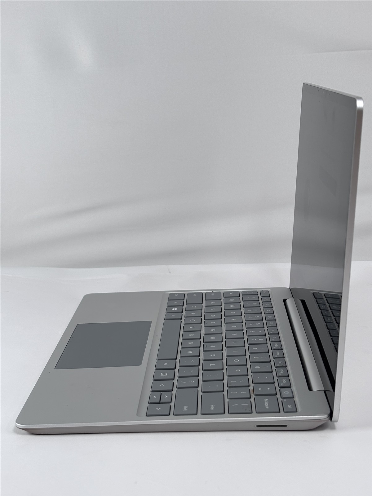 Microsoft Surface Laptop Go 2 12.4″ Core i5-1135G7 16GB RAM 256GB SSD Win11 Home