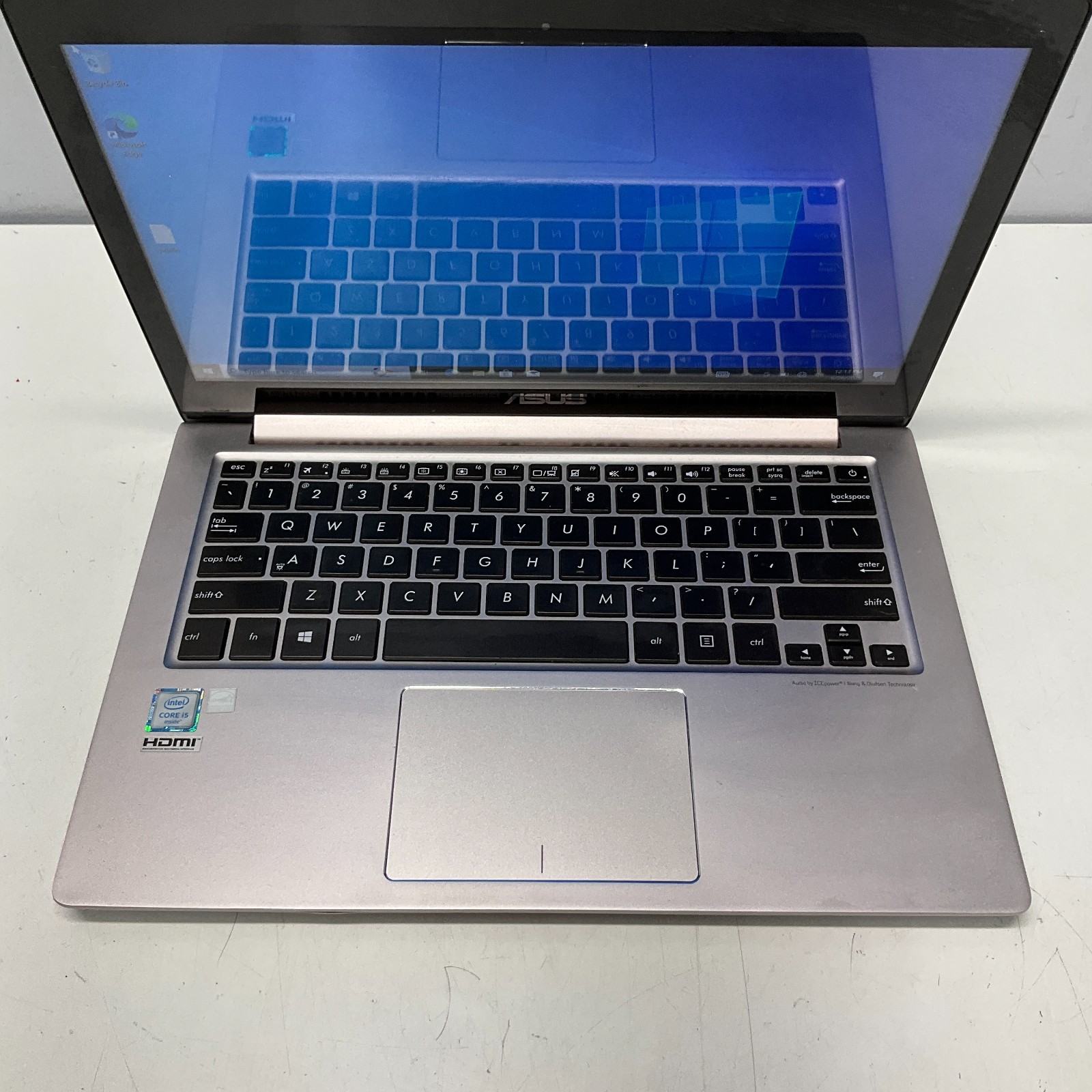 Asus ZenBook UX303UA Intel Core i5-6200U 8GB RAM 256GB SSD Windows 10 Pro