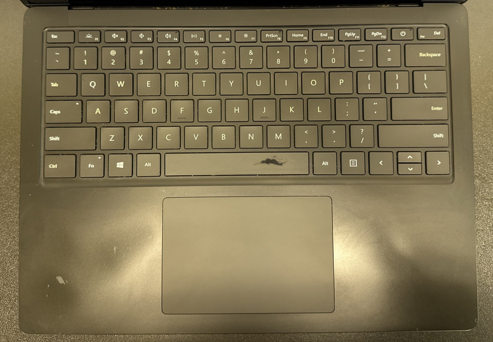 Microsoft Surface Laptop 3 | 13.5″| i5-1035G7 | 8GB RAM | 256GB | Win 11