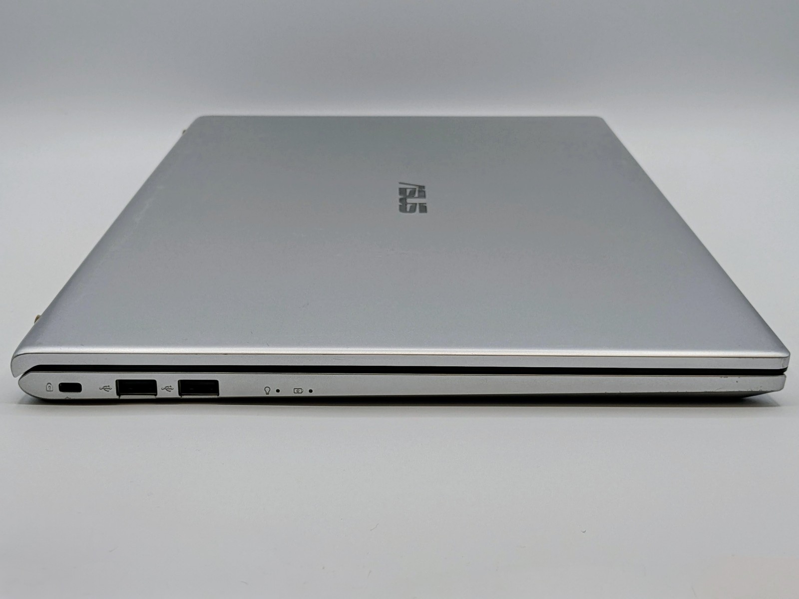 Asus Vivobook 17 17″ HD+ RYZEN 7 3700U 512GB SSD 20GB W11Webcam Backlit *READ*