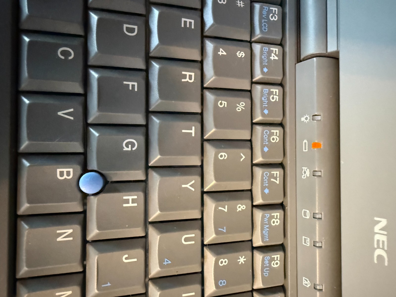 Rare 1994 NEC Versa S/33 486SL Laptop