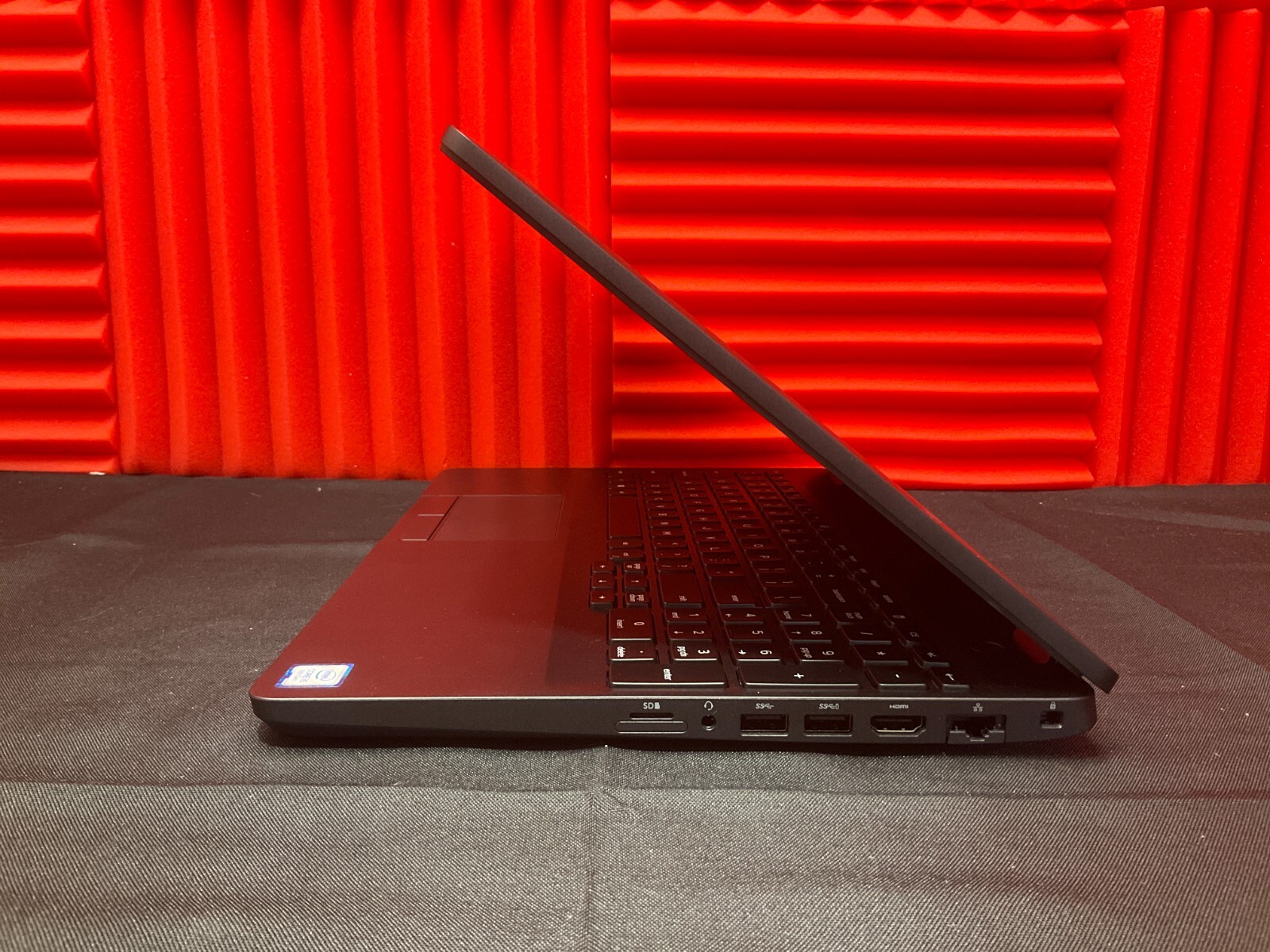Dell Latitude 5500 i5-8365U 8GB 256GB BT4 WiFiAC 15.6″ W10P ✅❤️️ OPEN BOX!