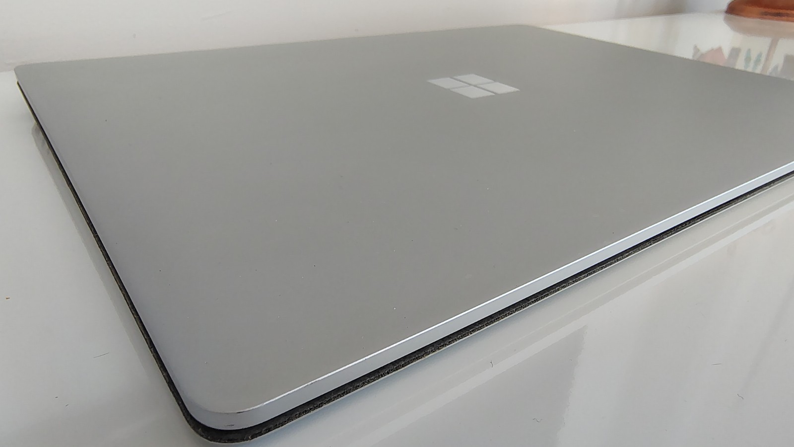 Microsoft Surface Laptop 1769 – i5 7200U, 128GB SSD, 4GB Ram -vClean Barely Used
