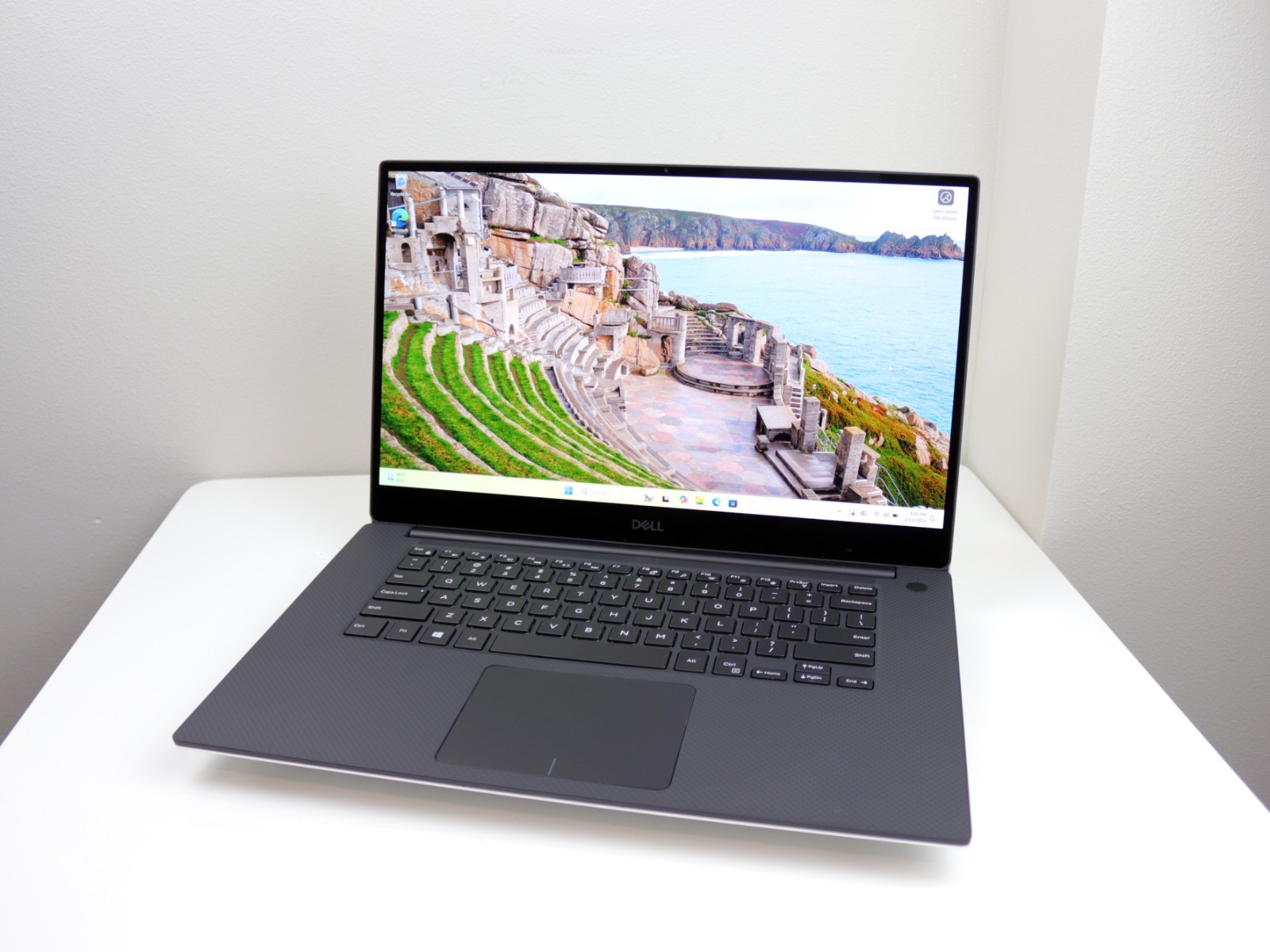 Dell XPS 7590 15.6″ 4K Intel Core i7-9750H 16GB DDR4 512GB SSD NVIDIA GTX 1650