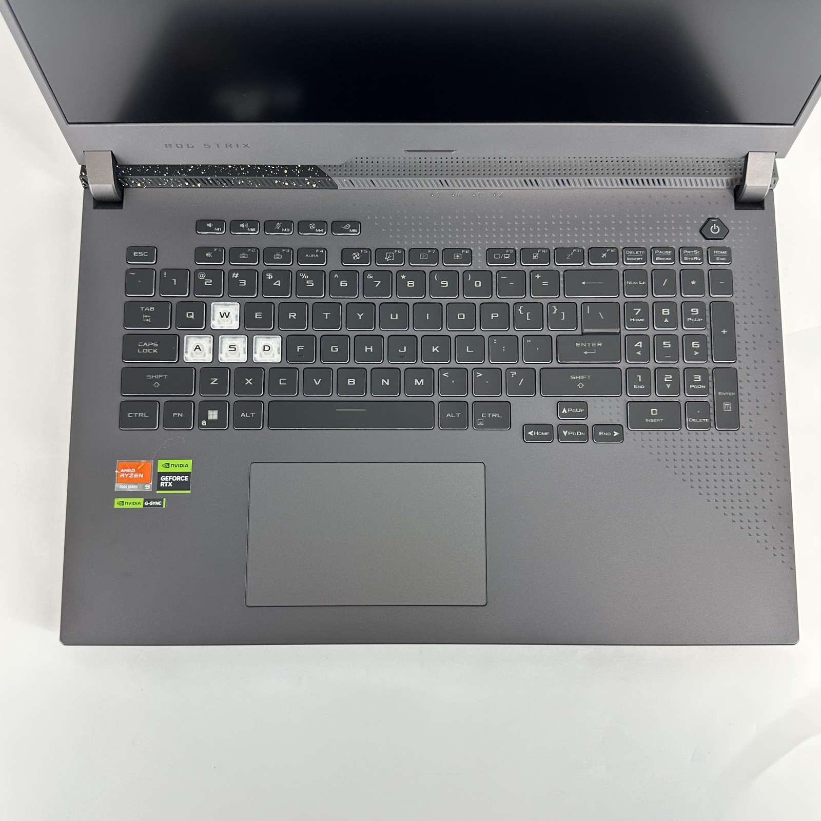 Asus ROG Strix G17 G713 17.3 FHD 2.4 GHz Ryzen 9 7940HX 16GB 1TB SSD RTX 4050