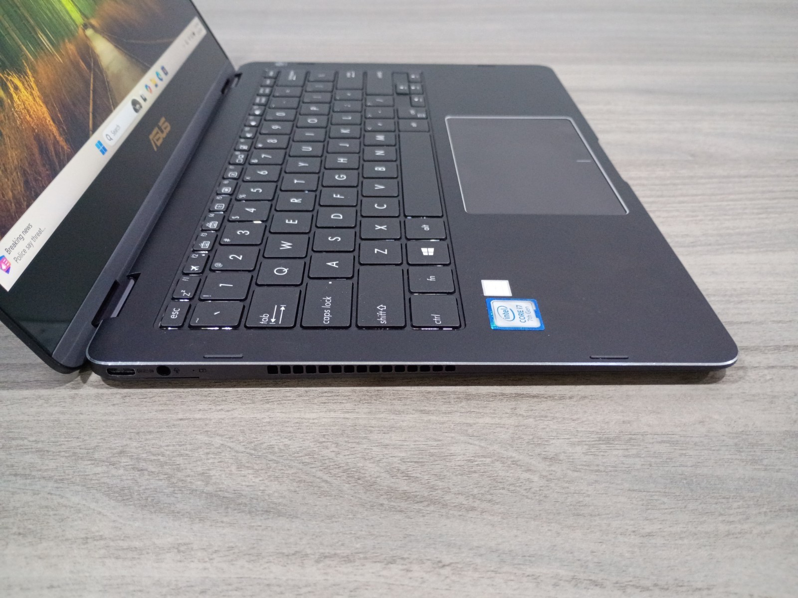 ASUS ZenBook Flip Q325UA i7 256GB SSD 16GB RAM Backlit Keys Full HD Windows 11