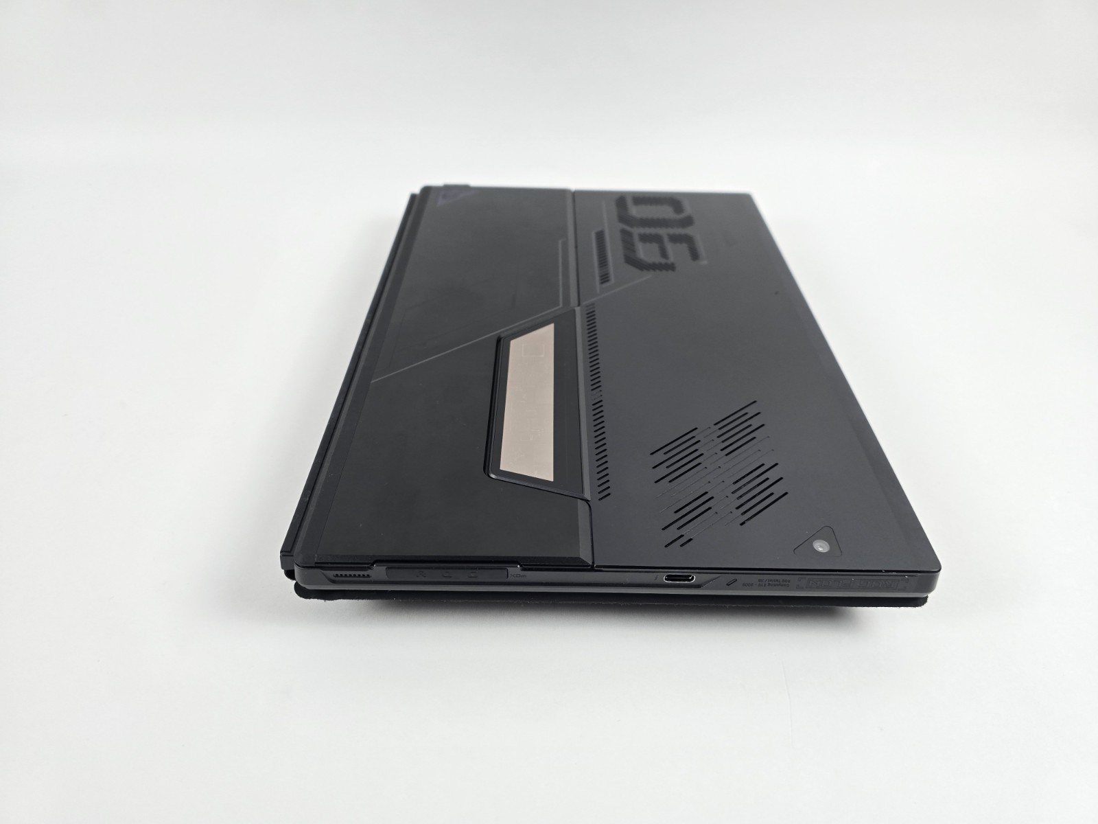 Asus ROG Flow Z13 GZ301VV 13.4″ 165Hz i9-13900H 16GB 1TB SSD RTX 4060 – Used