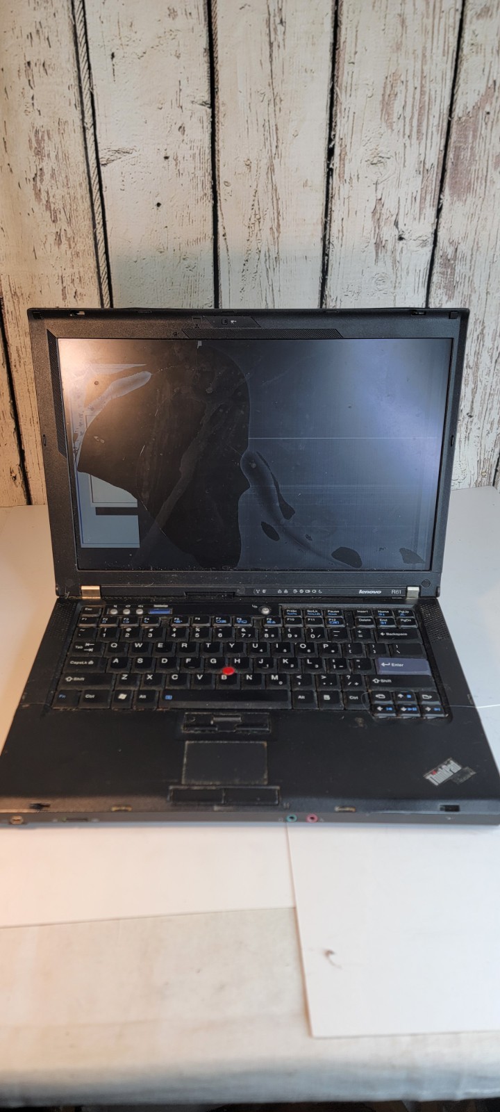 Lenovo Thinkpad 2007 Series A Parts/Repair (READ!!) Turns On Damaged Screen
