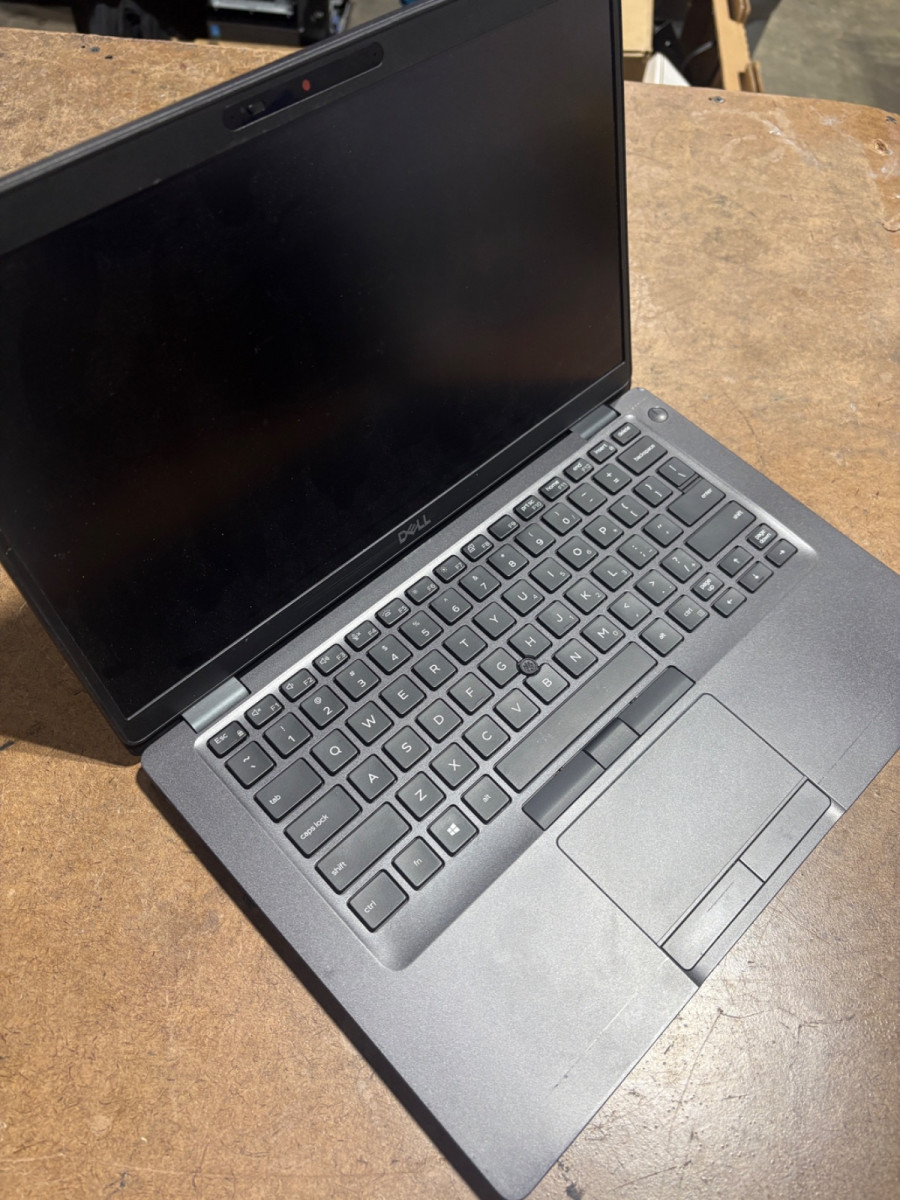 Dell Latitude 5400 14″ FHD i5-8365U 8GB RAM 256GB SSD No Charger/OS