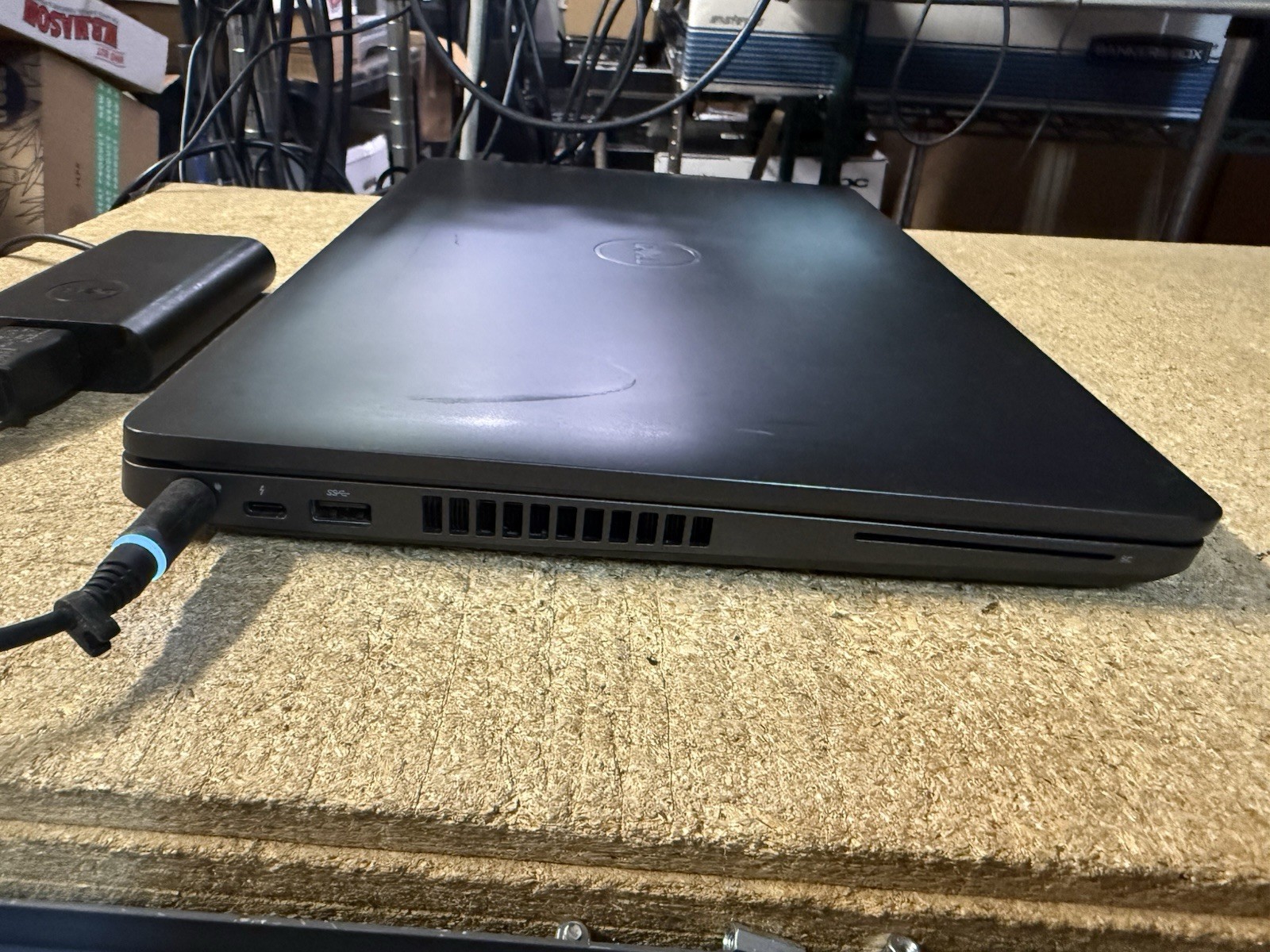 Dell Latitude 5501 w/ Intel Core i7-9850H 2.60GHz 16GB RAM 512GB NVMe PWR NO OS