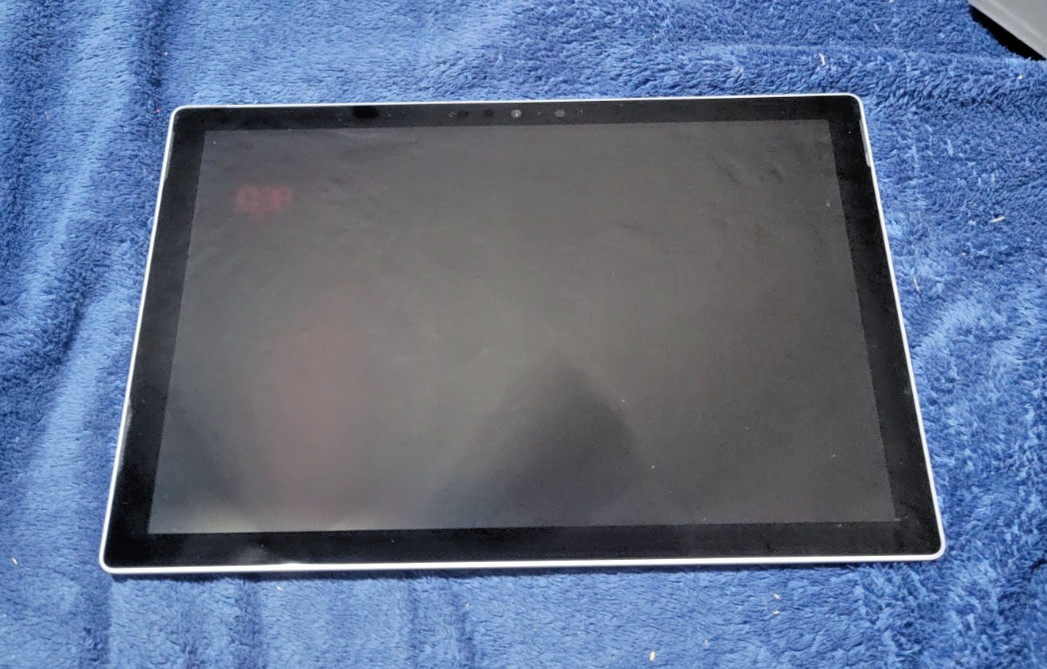 Microsoft Surface Pro 7 Laptop Intel i5-1035G4 8GB RAM 256GB NVMe Win 11 Pro