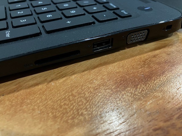Dell Latitude 3500 15.6″ i7-8565U 512GB NVMe SSD 16GB RAM Windows 11 Pro NVIDIA