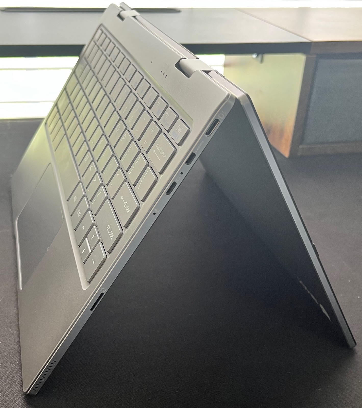 BMAX Y11. 11”. 1.10GHz Intel N4120 Quad-Core.256GB SSD.8GB.Windows 11 Pro (25H2)
