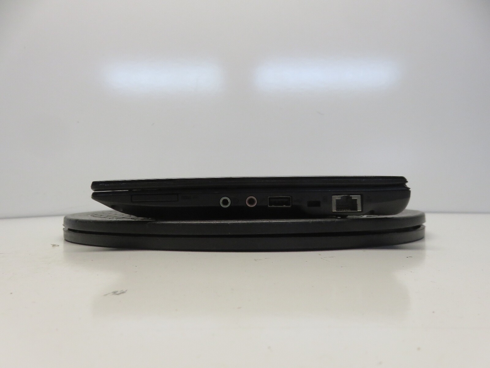 Acer Aspire One Intel Atom N450 1.66GHz 1 GB NO HDD No Batt – READ