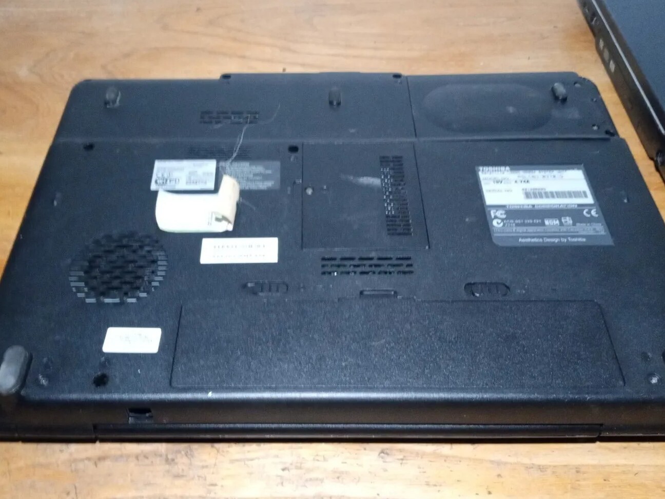 Toshiba PSLC8U-03701Q Laptops 2X (Untested) No Power Supplies