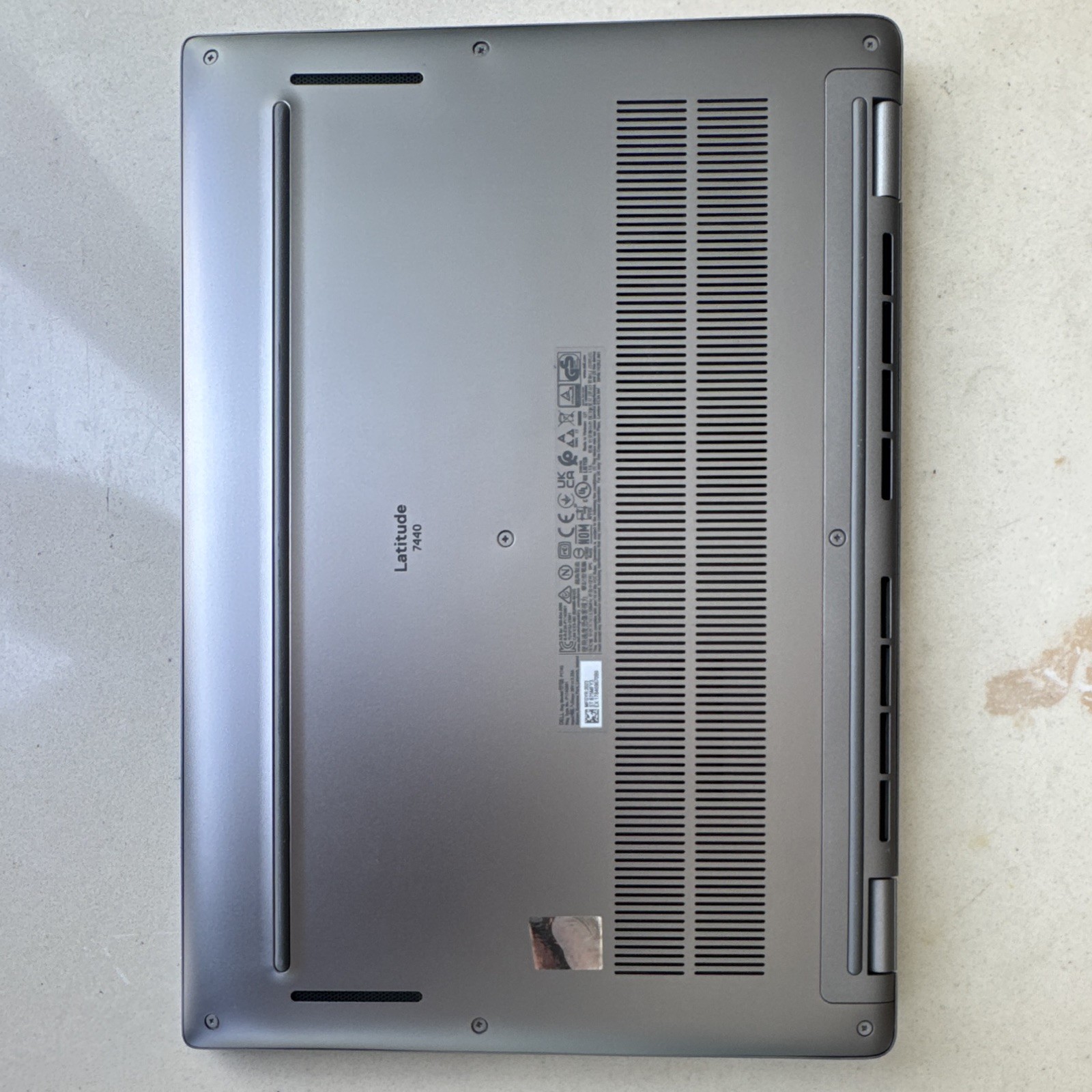 Dell Latitude 7440 14″ FHD+ i7-1365U vPro 16GB 256GB SSD Excellent Battery Win11